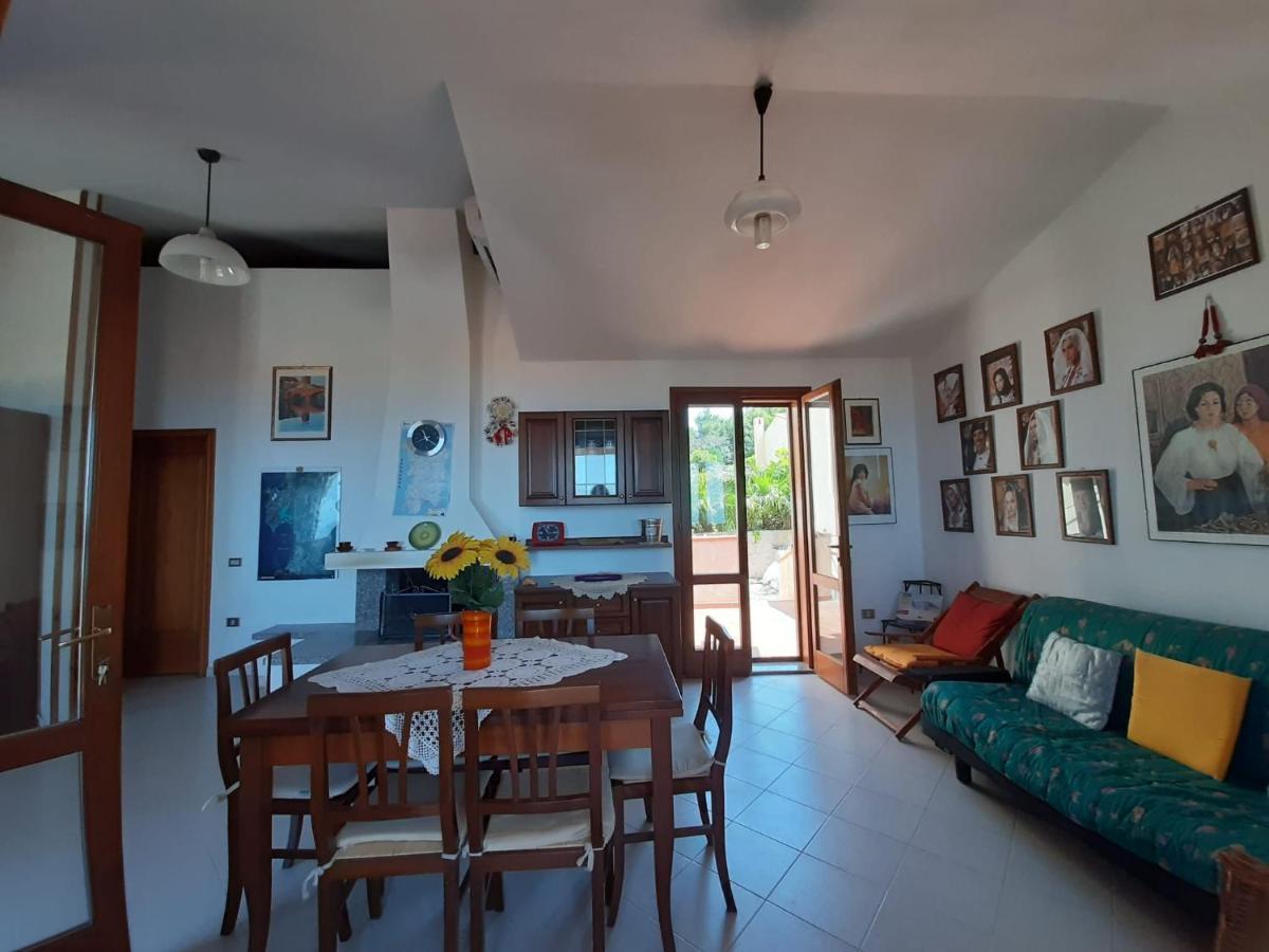 Appartement Il Giglio Vista Mare à Funtana Meiga Extérieur photo