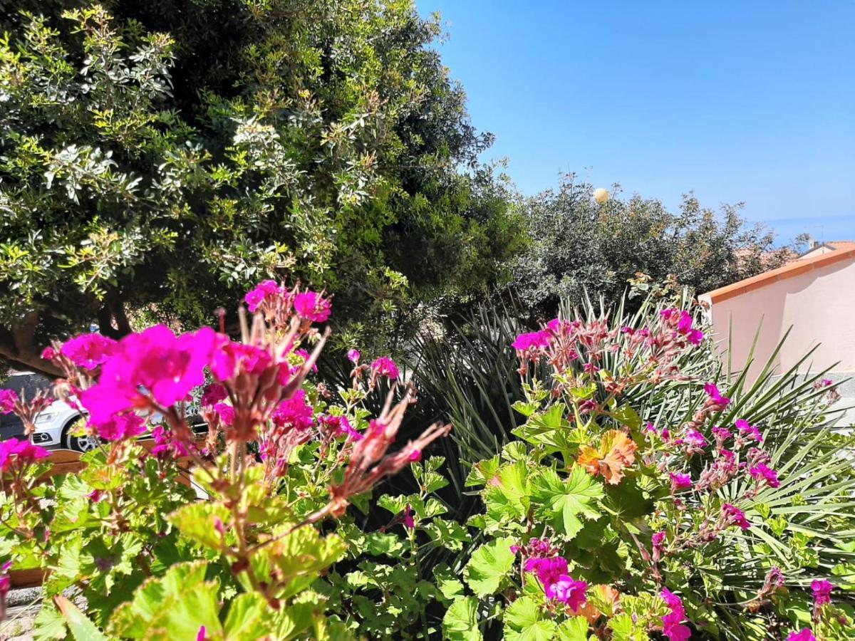 Appartement Il Giglio Vista Mare à Funtana Meiga Extérieur photo