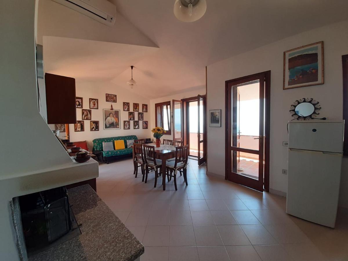 Appartement Il Giglio Vista Mare à Funtana Meiga Extérieur photo